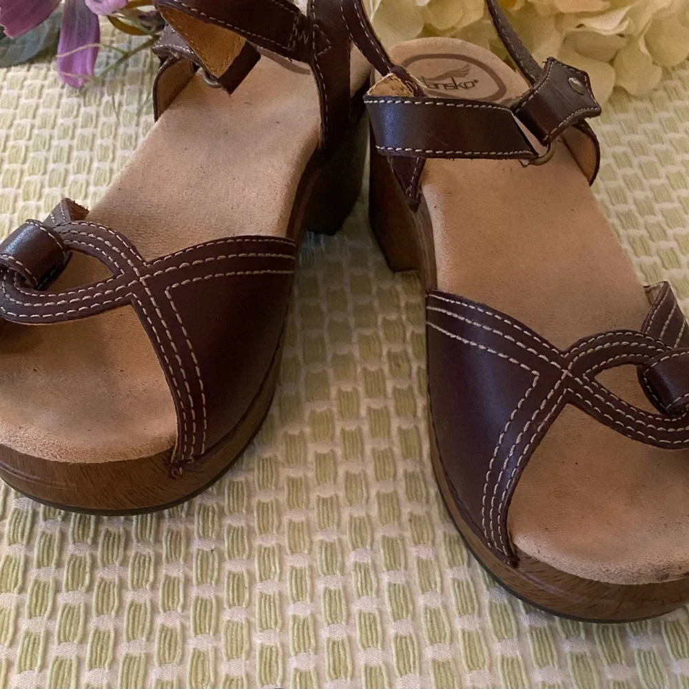 🍂🌻Dansko Women’s Sandals🌻🍂 - Picture 3 of 10